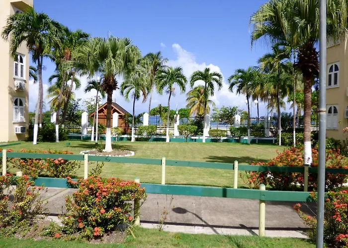 10 Aparthotel Ocho Rios